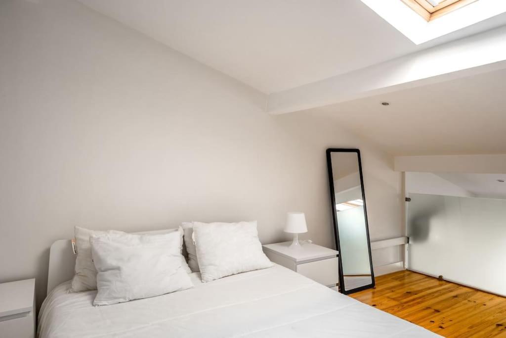 Charming Studio With Ac And Loft On Ground Floor ลิสบอน ภายนอก รูปภาพ